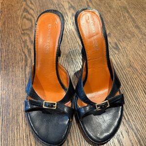 Beautiful Kenneth Cole Black Women's Sandals Made in Italy leather - size 6